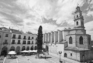 Plaza mayor de gandia, ubicación de la oficina central de aumentoría, marketing